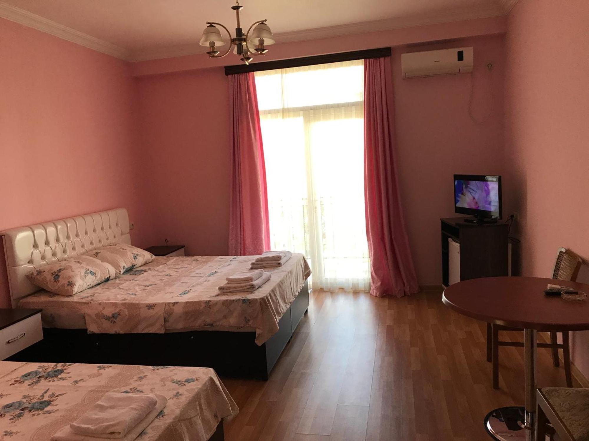 Hotel Eurasia Μπατούμι Δωμάτιο φωτογραφία